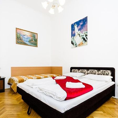 Grand Boulevard Apartments Budapest Exteriör bild