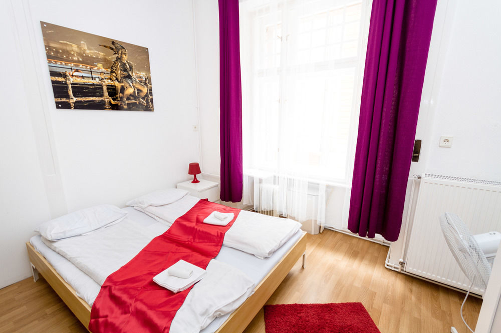 Grand Boulevard Apartments Budapest Exteriör bild